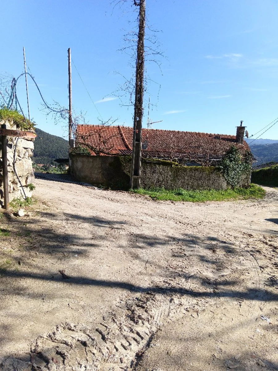 Quinta T3 para Venda em Lugar do Castelo Foto 24