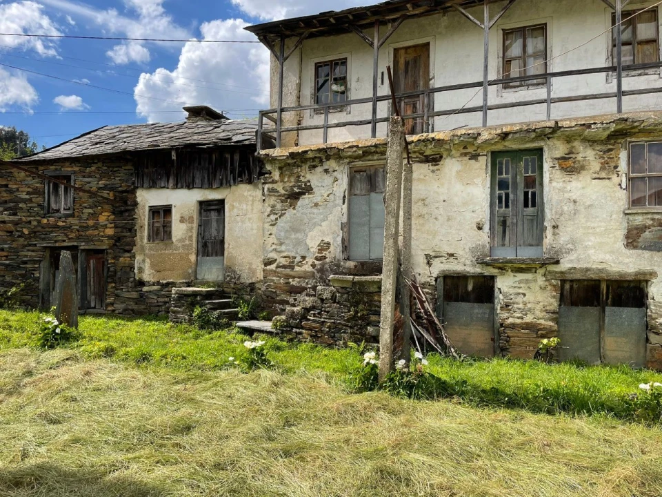 Moradia T3 para Venda em Canelas de Baixo Foto 3