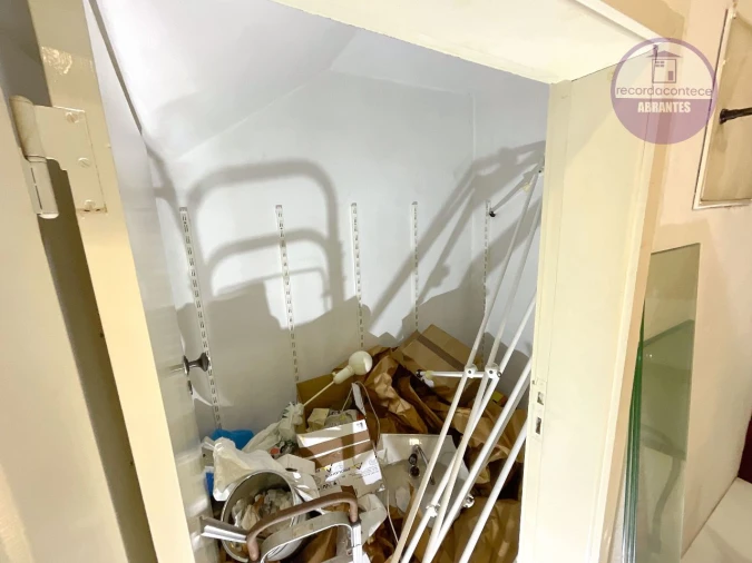 Loja para Arrendamento em Tapada do Chafariz Foto 7