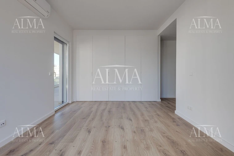 Apartamento T4 para Venda em Porto Foto 17