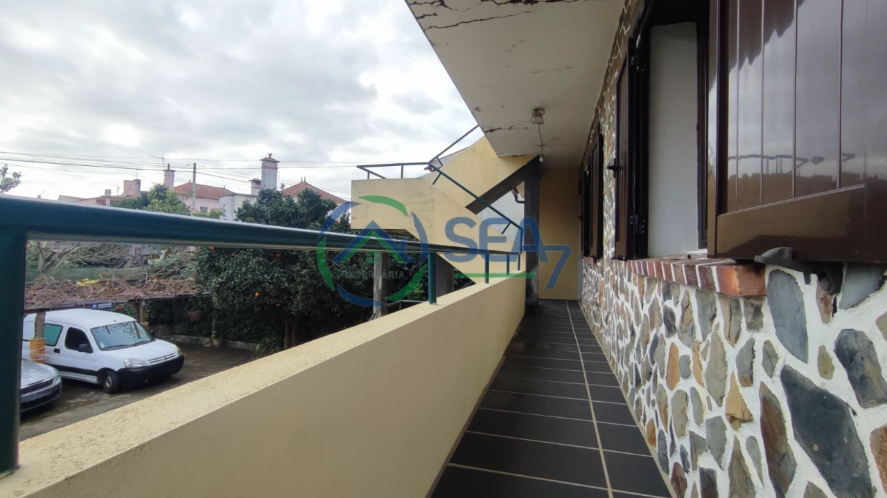 Moradia T6 para Venda em Belinho Foto 4