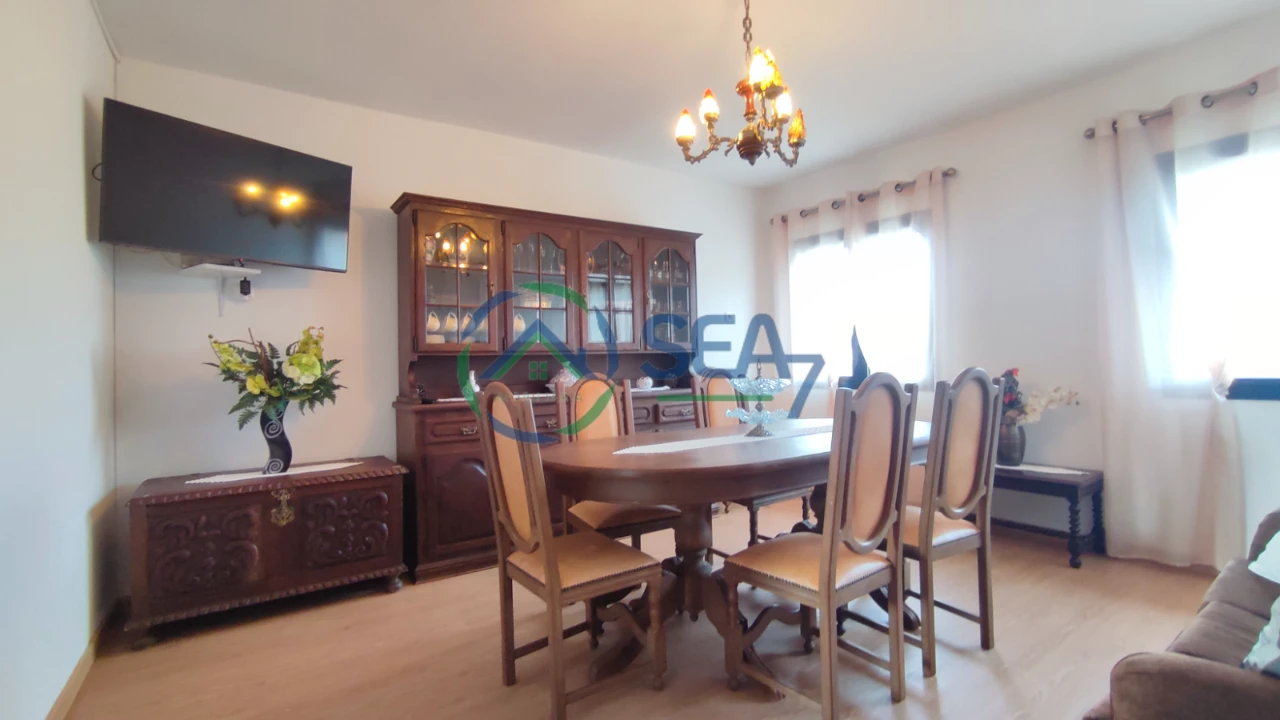 Moradia T6 para Venda em Belinho Foto 5