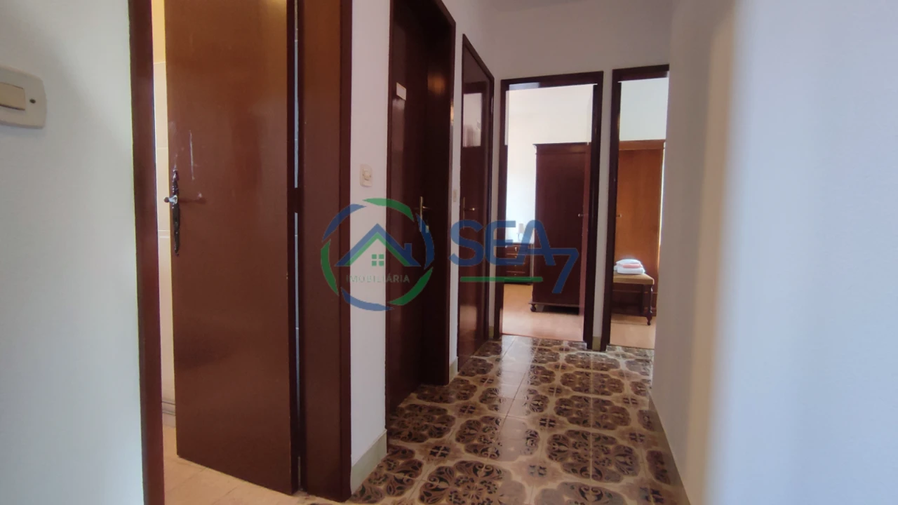 Moradia T6 para Venda em Belinho Foto 10