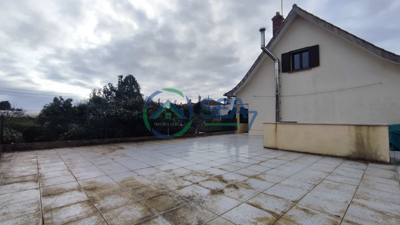 Moradia T6 para Venda em Belinho Foto 14