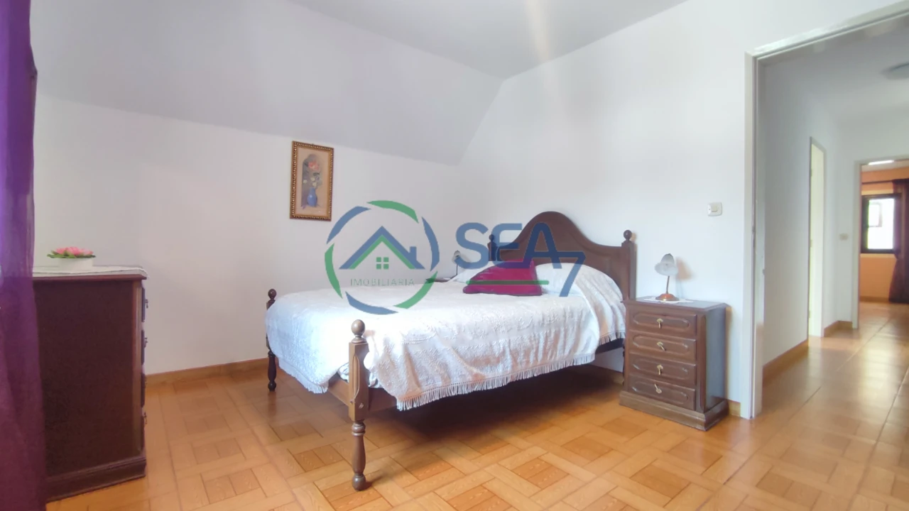 Moradia T6 para Venda em Belinho Foto 19