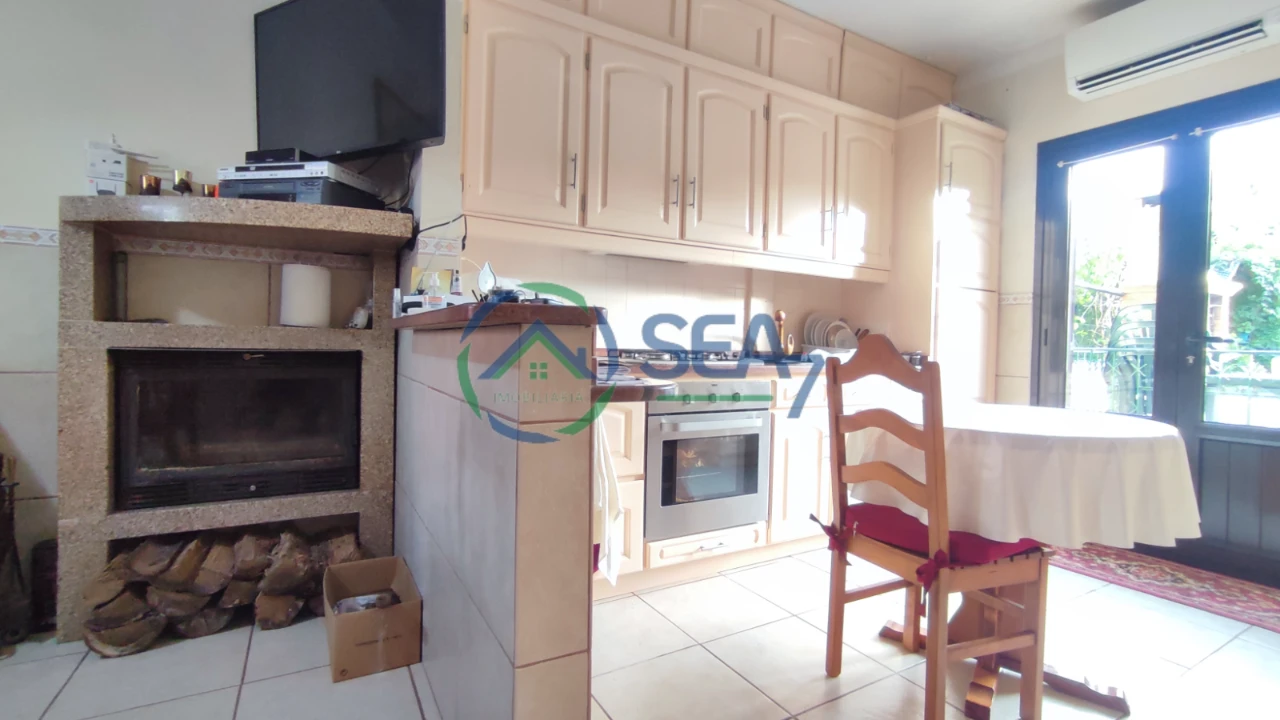 Moradia T6 para Venda em Belinho Foto 24