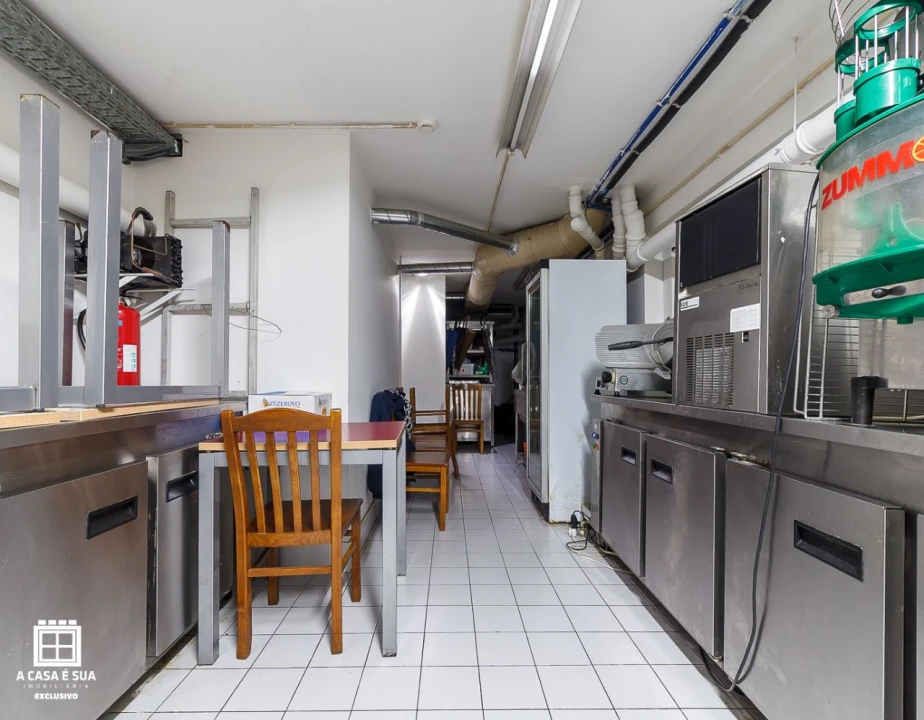 Loja para Venda em Espinho Foto 17