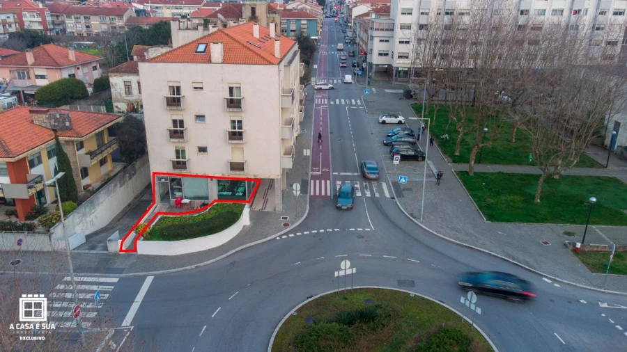Loja para Venda em Espinho Foto 2