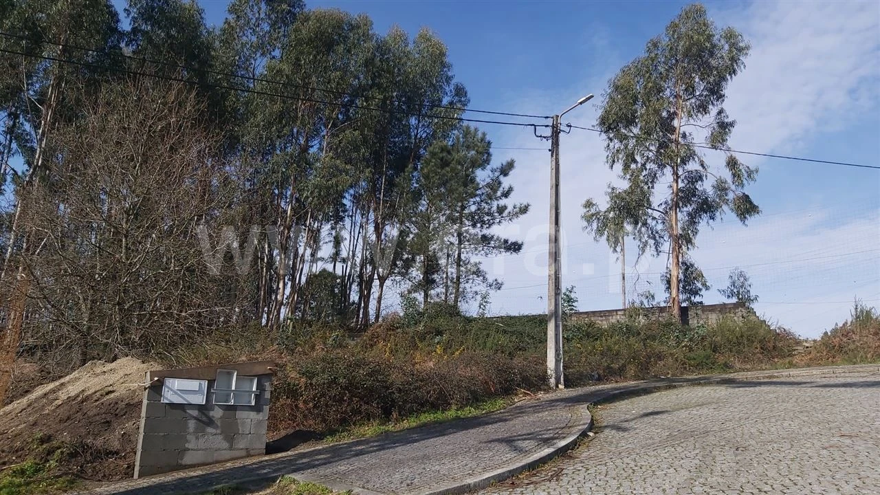 Moradia T3 para Venda em Rendufinho Foto 12