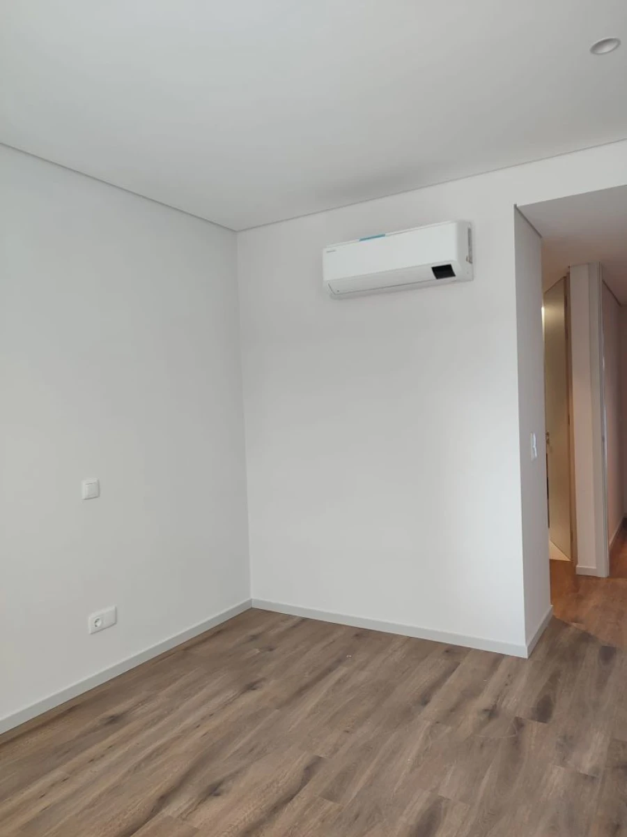 Apartamento T2 para Venda em Vila Nova de Gaia Foto 13