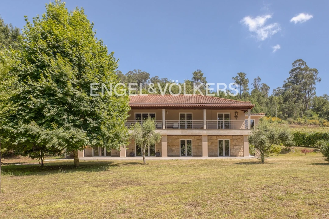 Moradia T4 para Venda em Barral Foto 29