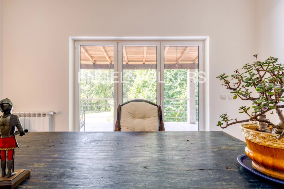 Moradia T4 para Venda em Barral Foto 27