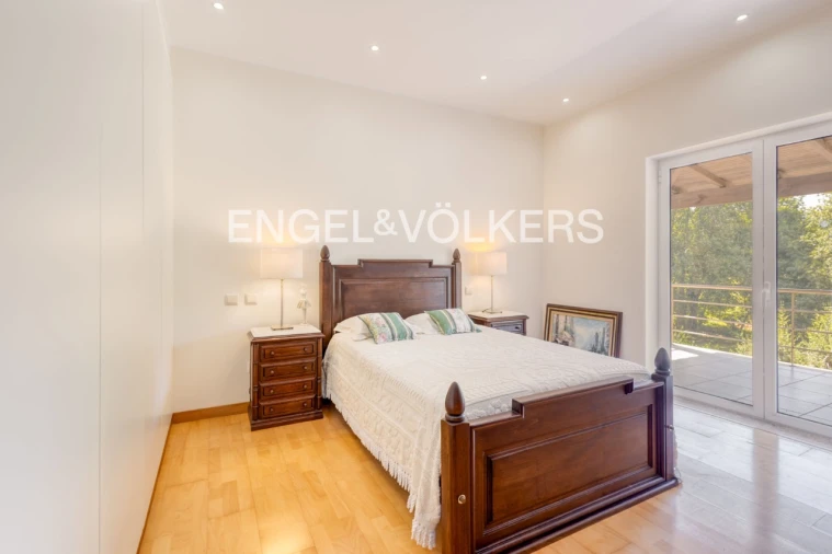 Moradia T4 para Venda em Barral Foto 10