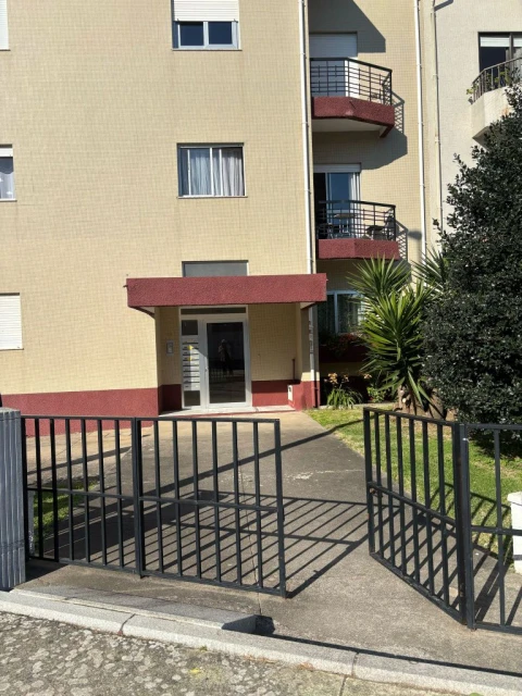 Apartamento T2 para Arrendamento em Porto