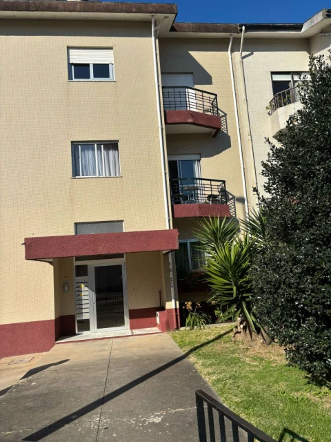 Apartamento T2 para Arrendamento em Porto