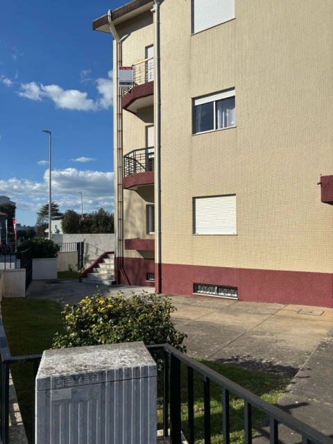 Apartamento T2 para Arrendamento em Porto