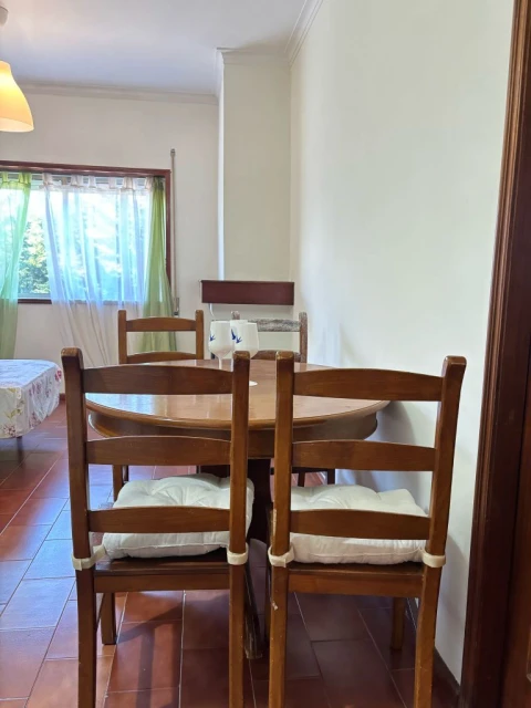 Apartamento T2 para Arrendamento em Porto