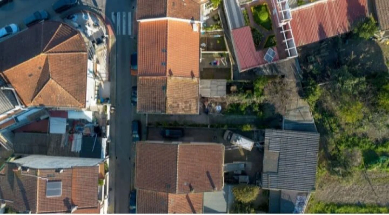 Moradia T4 para Venda em Rio Tinto Foto 2