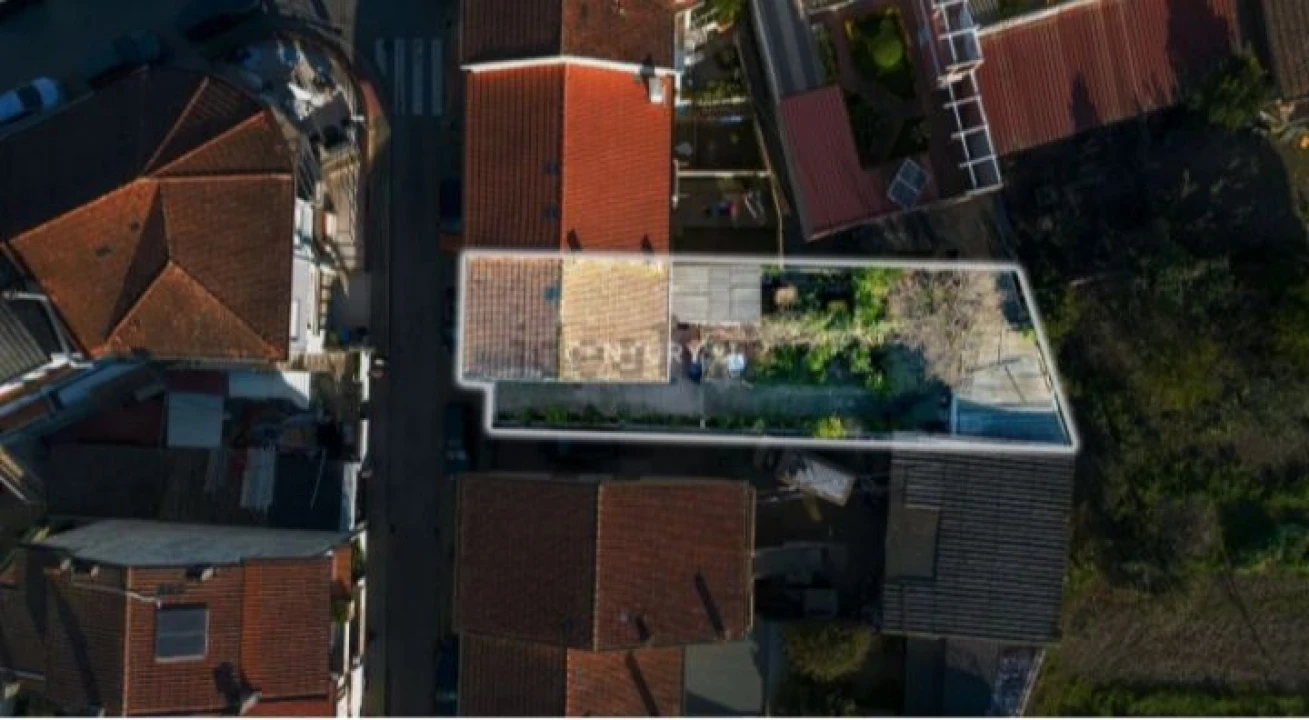 Moradia T4 para Venda em Rio Tinto Foto 3