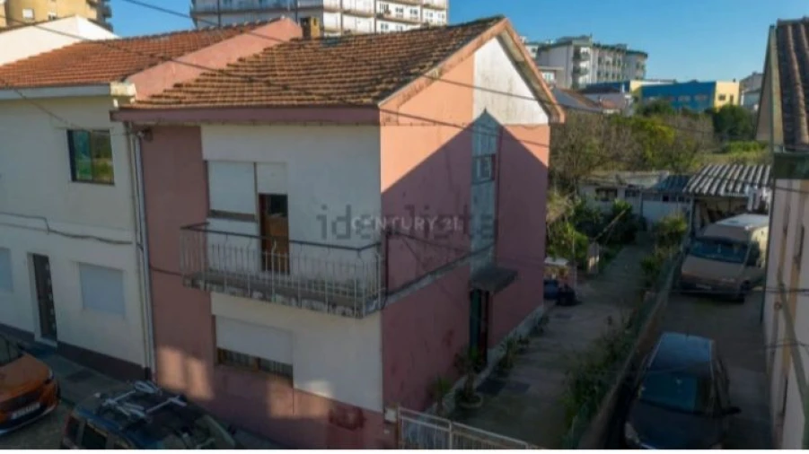 Moradia T4 para Venda em Rio Tinto Foto 17