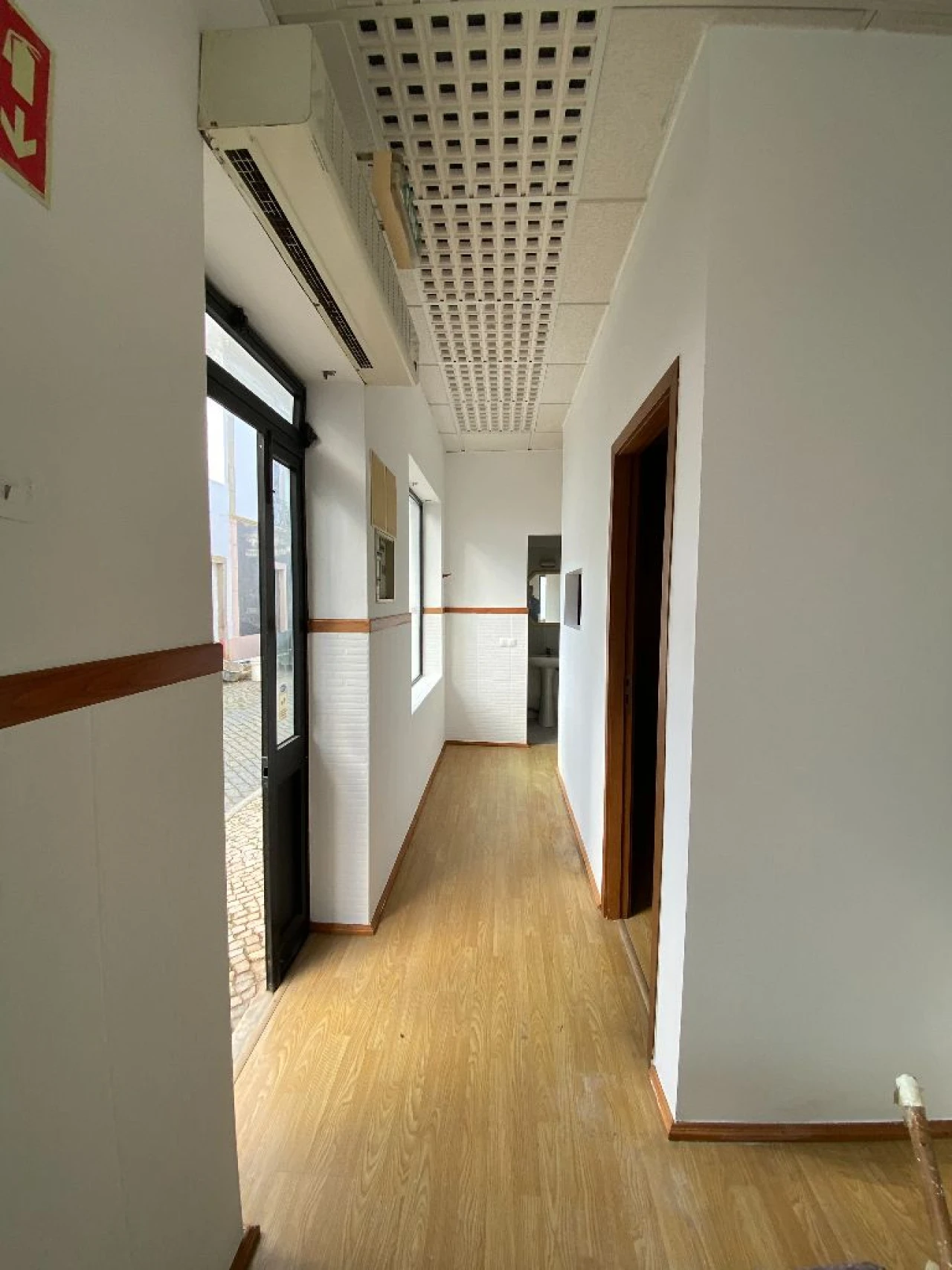 Loja para Arrendamento em Portimão Foto 5