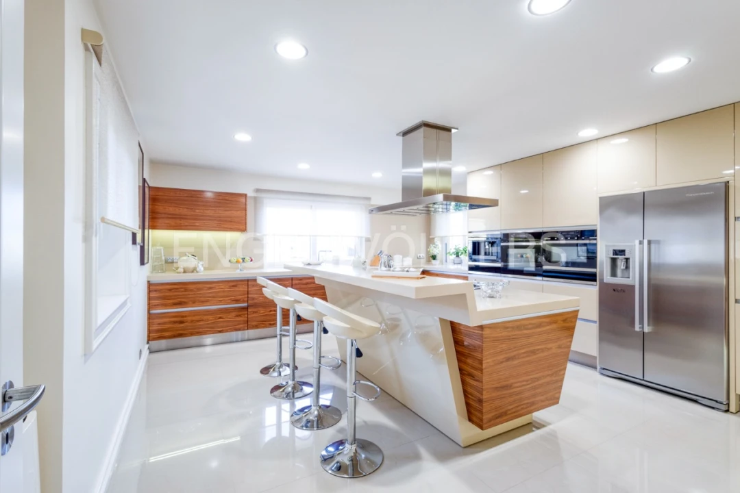 Moradia T6 para Venda em Seroa Foto 4