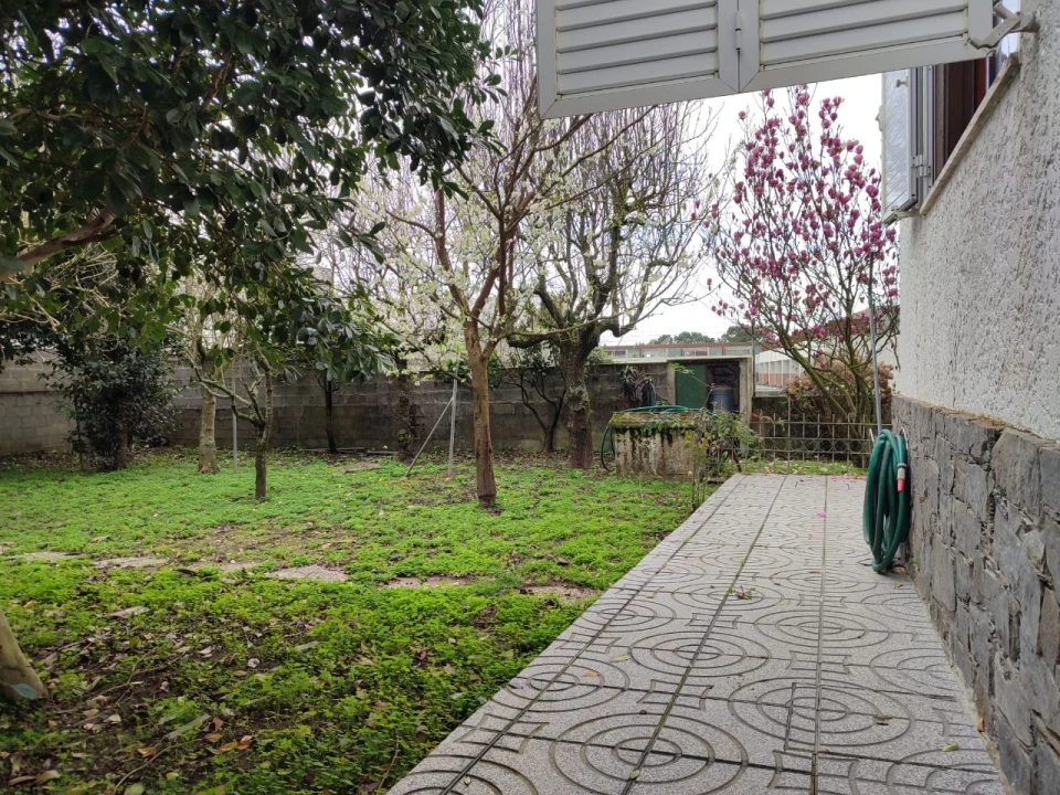 Moradia T9 para Venda em Vila Nova de Gaia Foto 16