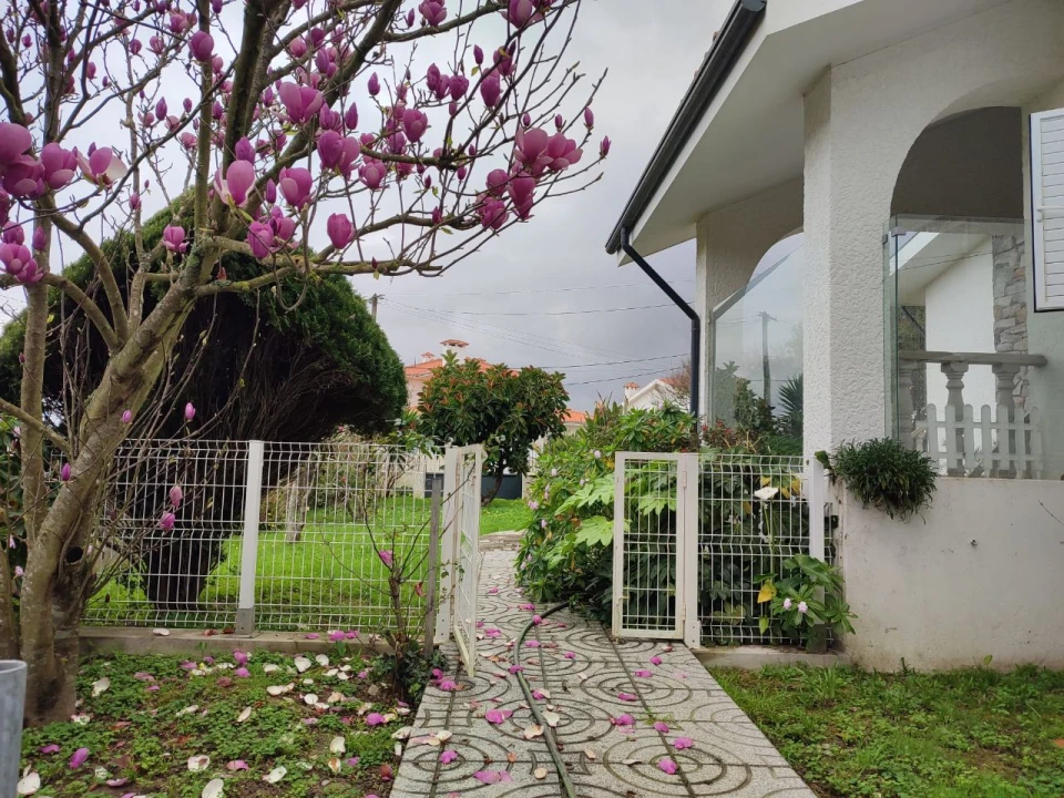 Moradia T9 para Venda em Vila Nova de Gaia Foto 20