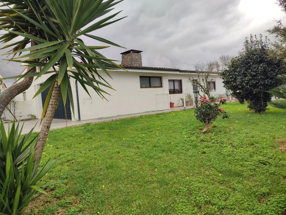 Moradia T9 para Venda em Vila Nova de Gaia Foto 25