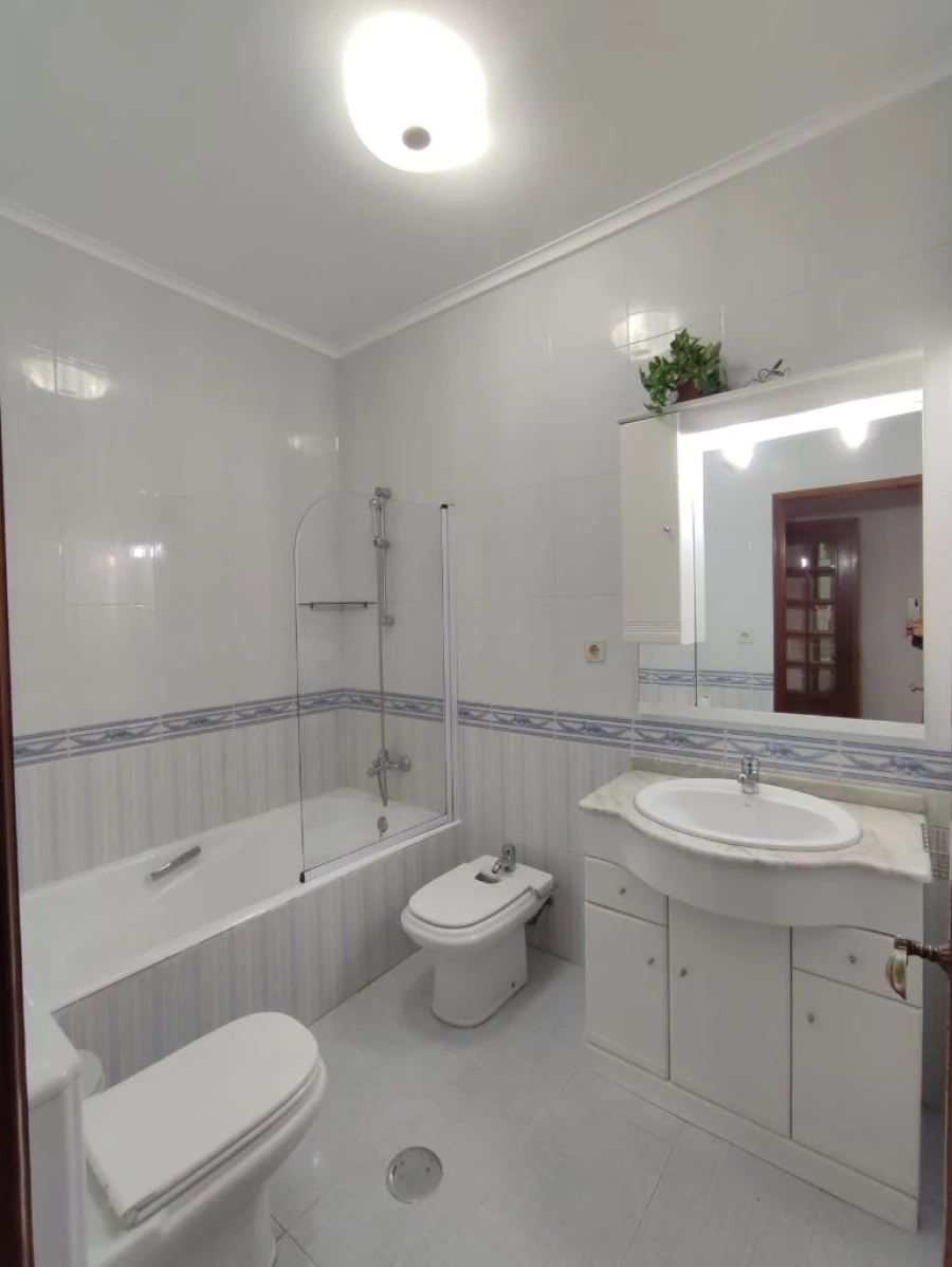 Moradia T9 para Venda em Vila Nova de Gaia Foto 45