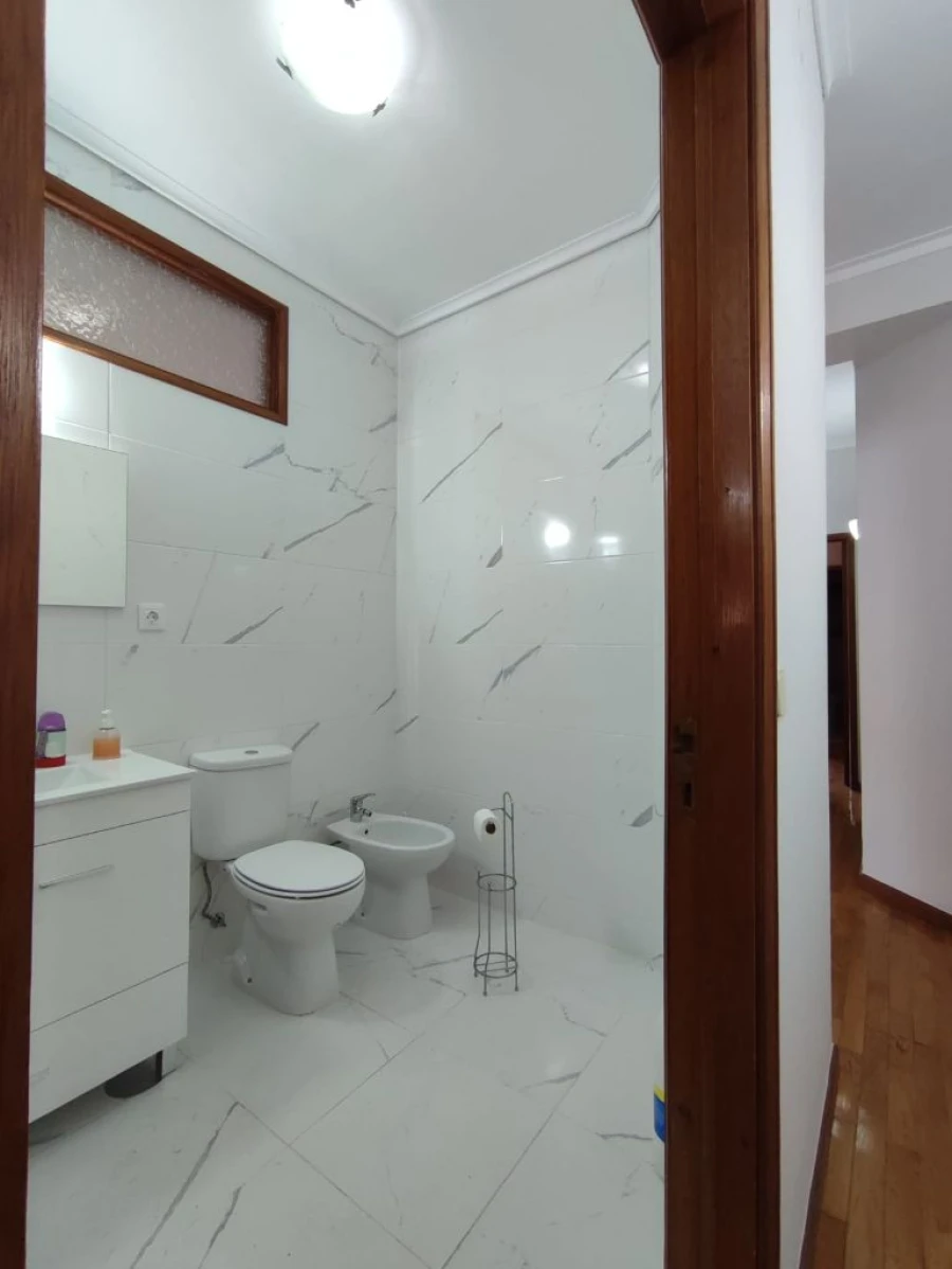 Moradia T9 para Venda em Vila Nova de Gaia Foto 56