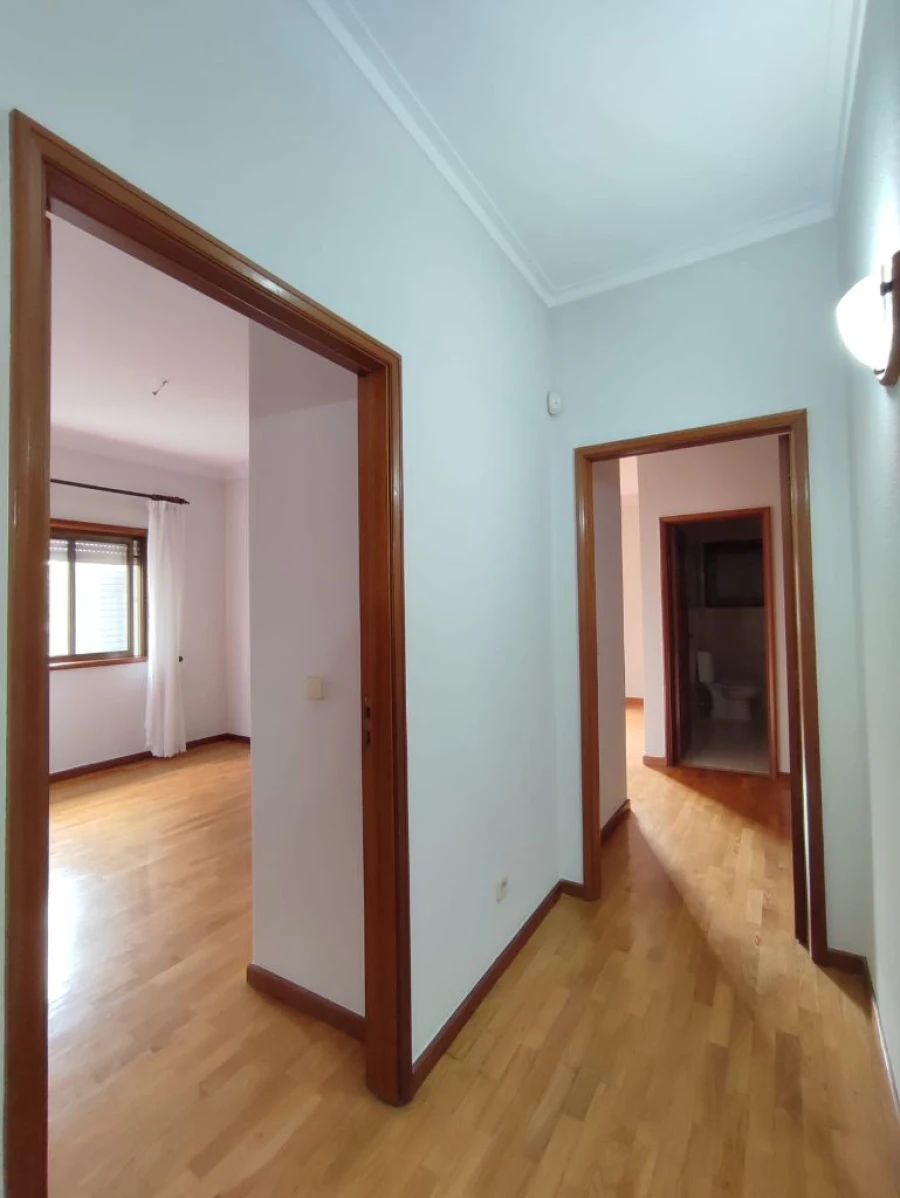 Moradia T9 para Venda em Vila Nova de Gaia Foto 60