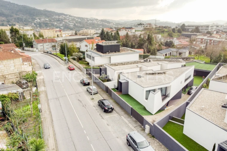 Moradia T3 para Venda em Guimarães Foto 4