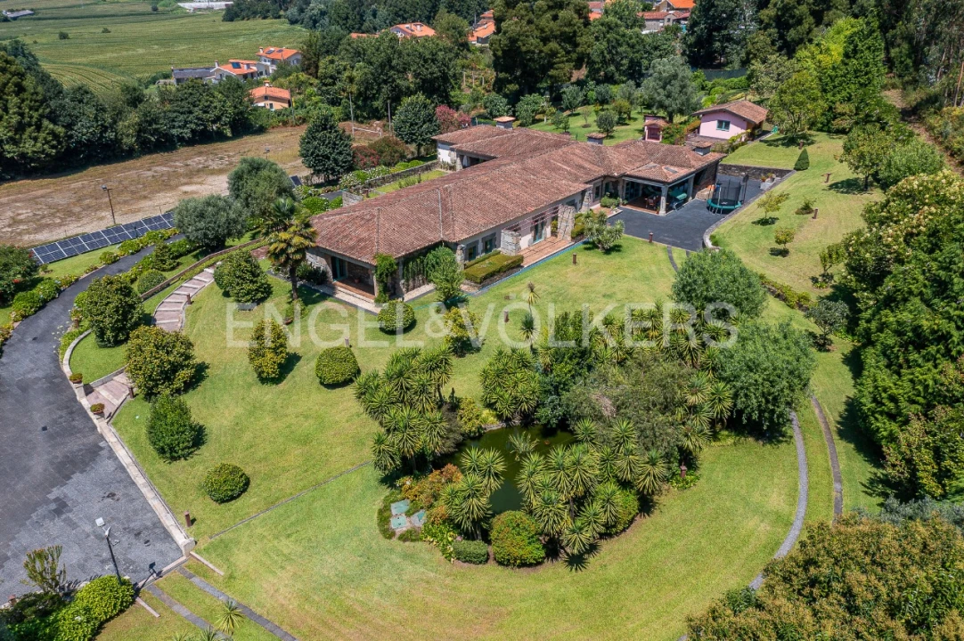 Moradia T4 para Venda em Lemenhe Foto 7