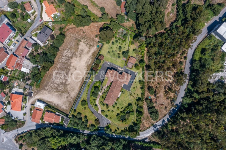 Moradia T4 para Venda em Lemenhe Foto 4