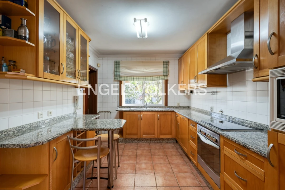 Moradia T4 para Venda em Santa Maria de Arnoso Foto 11