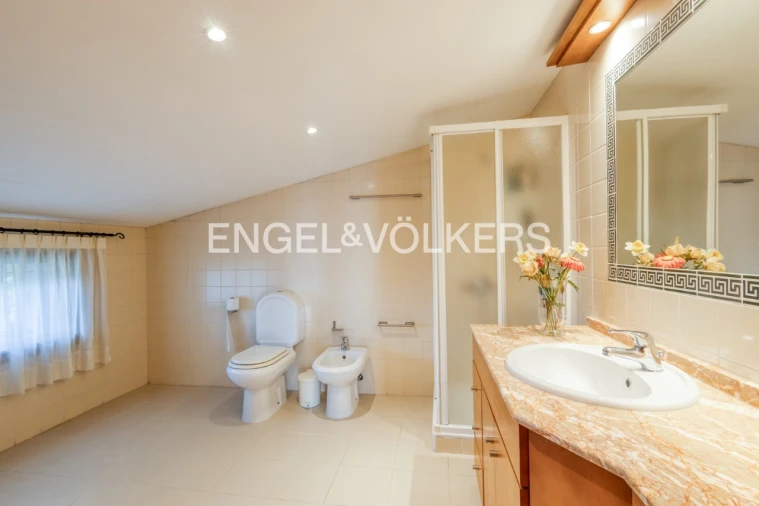 Moradia T4 para Venda em Santa Maria de Arnoso Foto 24