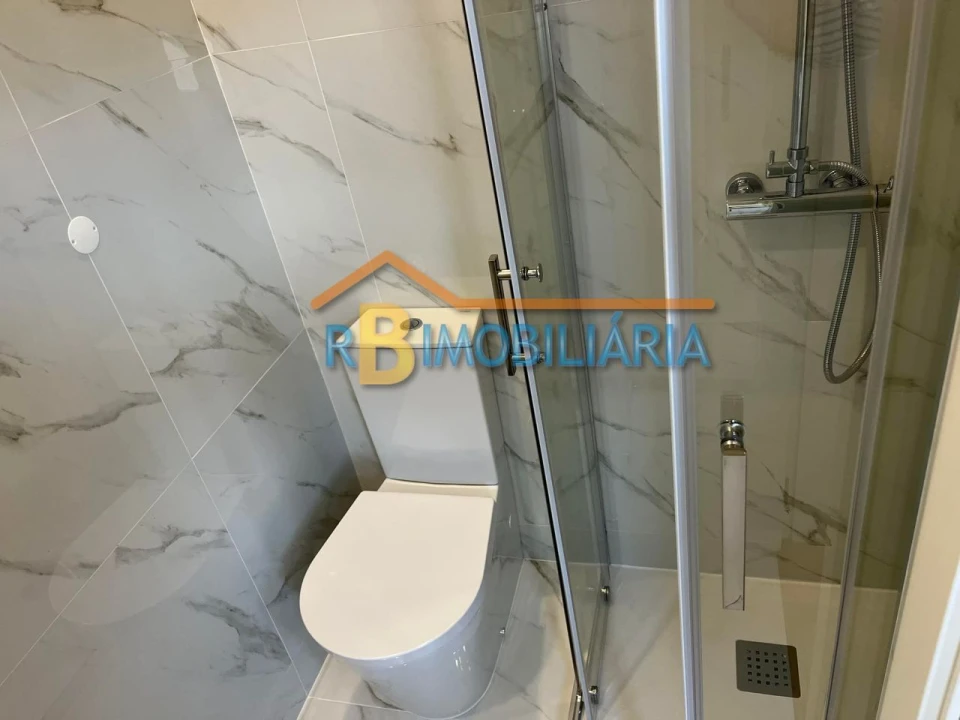 Apartamento T0 para Venda em Arouca Foto 2