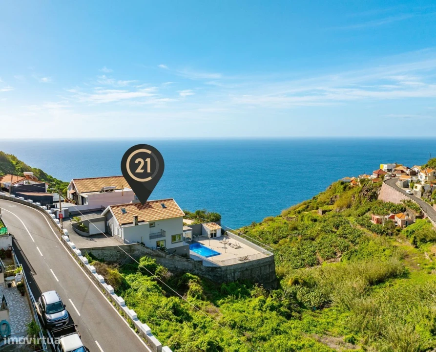 Moradia T3 para Venda em Ribeira Brava Foto 2