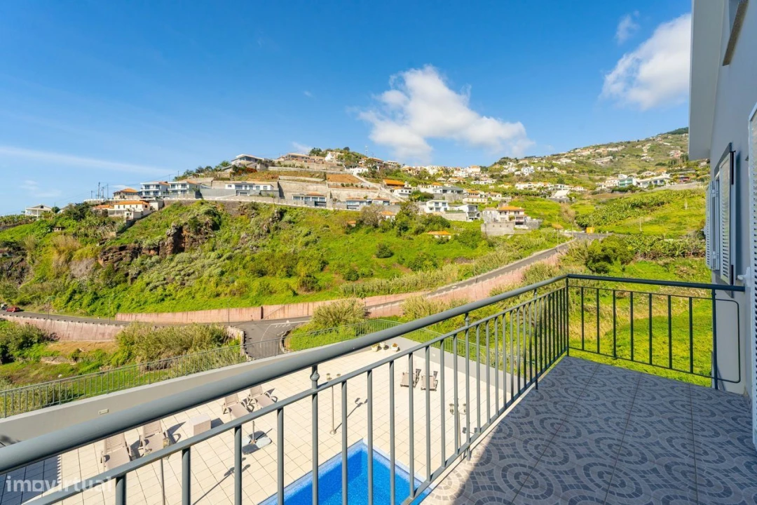 Moradia T3 para Venda em Ribeira Brava Foto 11