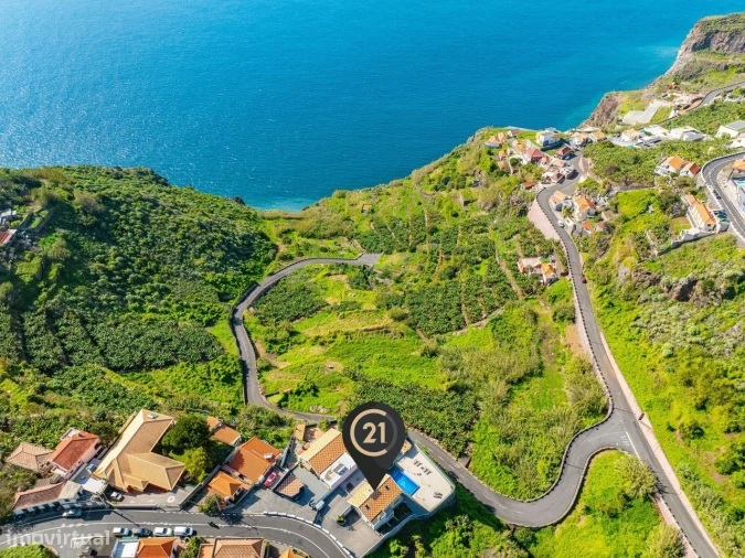 Moradia T3 para Venda em Ribeira Brava Foto 4