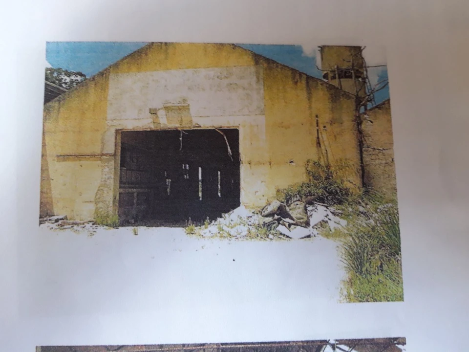 Prédio para Venda em Pero Pinheiro Foto 11