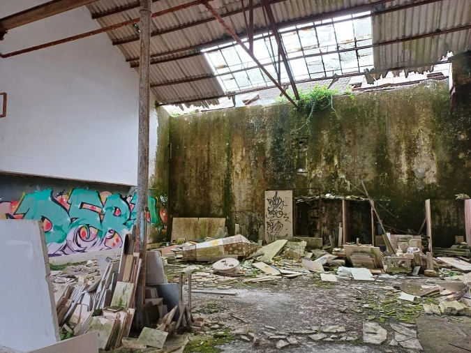 Prédio para Venda em Pero Pinheiro Foto 6