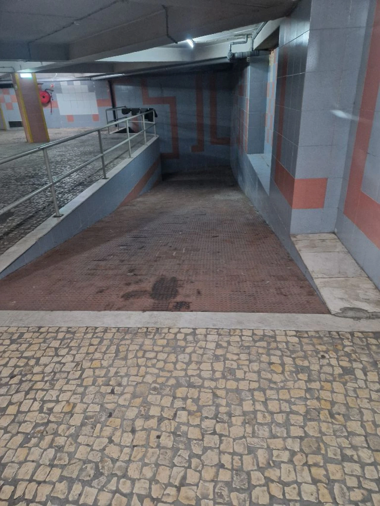 Garagem para Venda em Amadora Foto 10