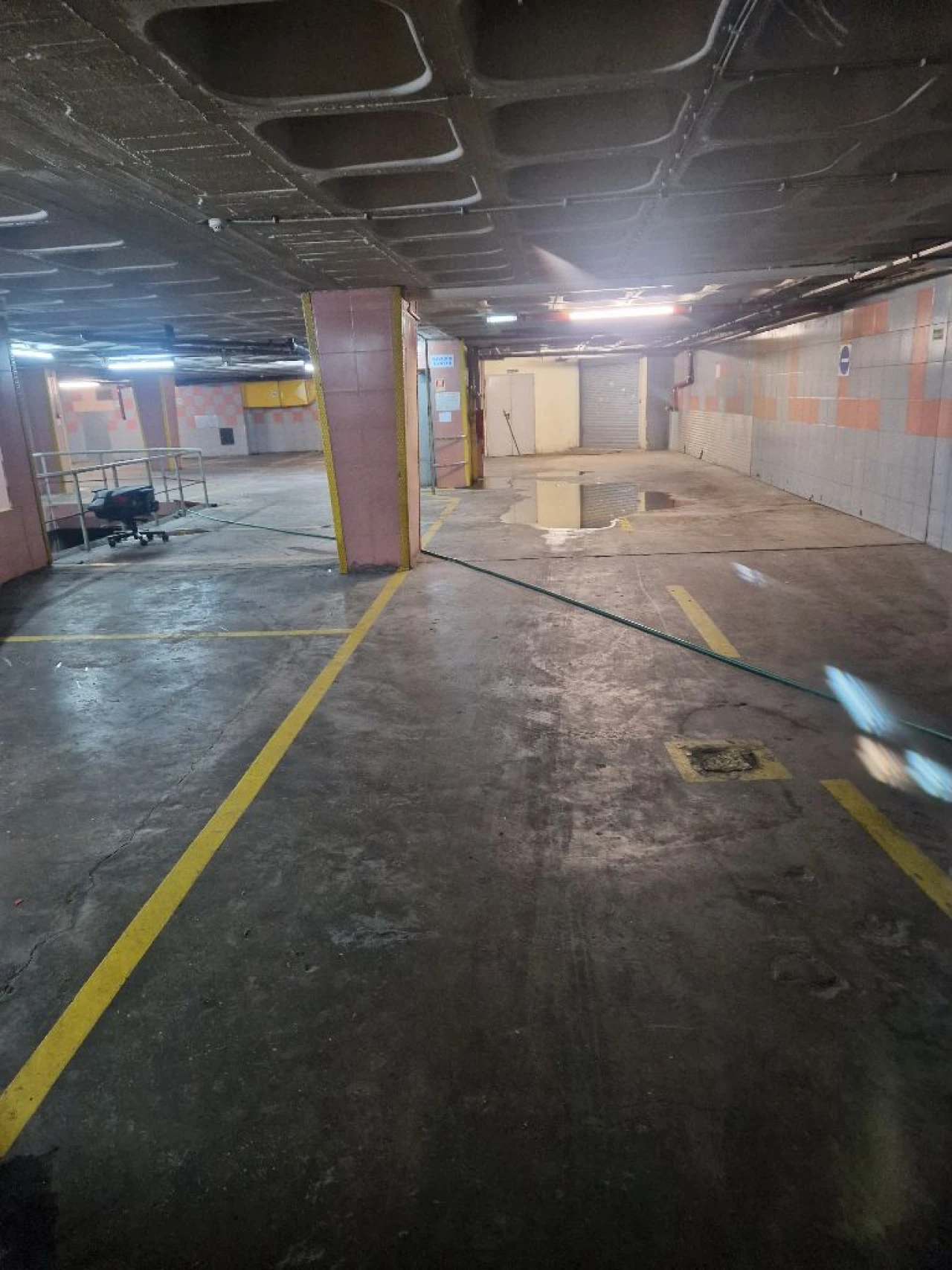 Garagem para Venda em Amadora Foto 18