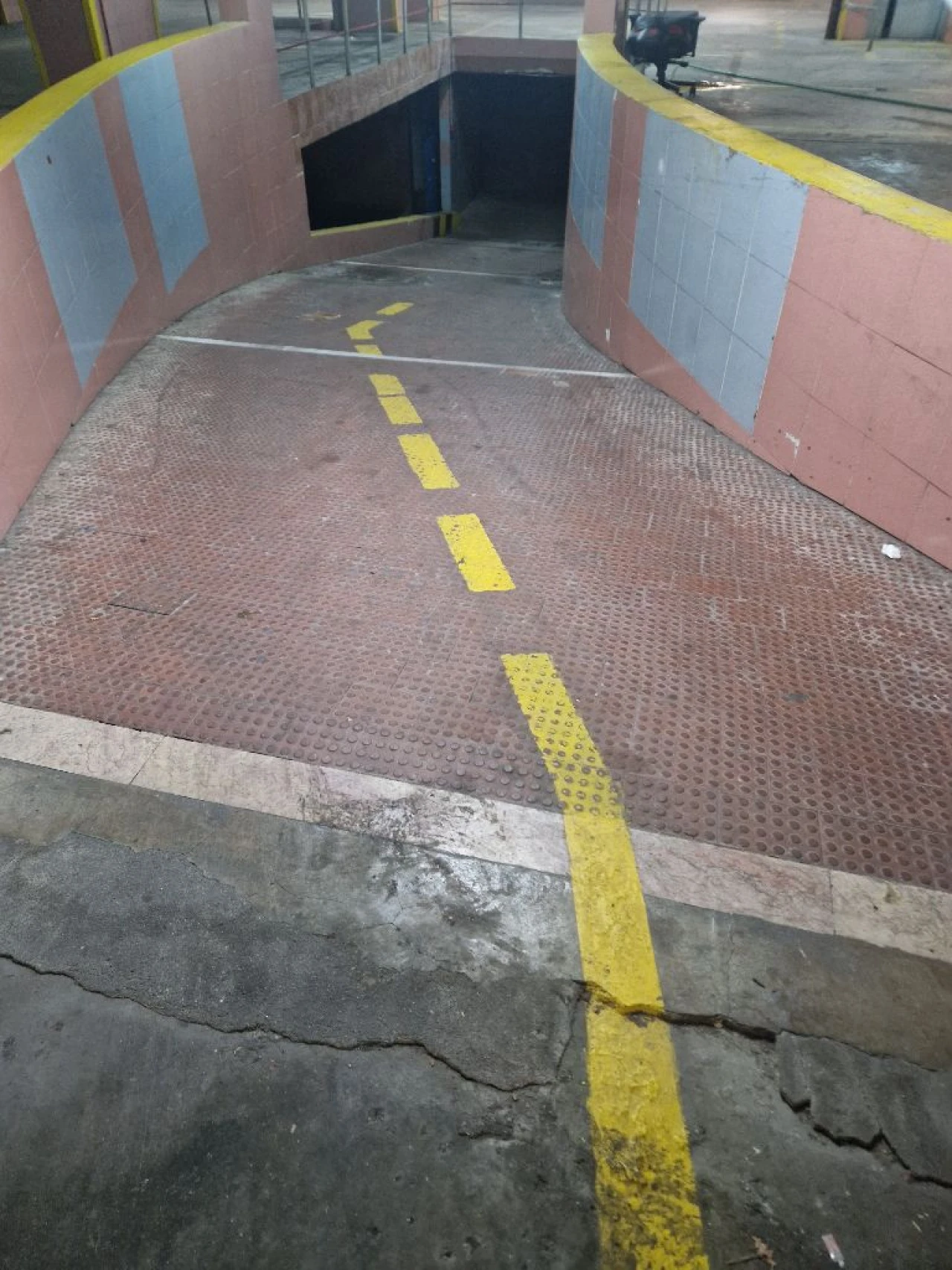 Garagem para Venda em Amadora Foto 19