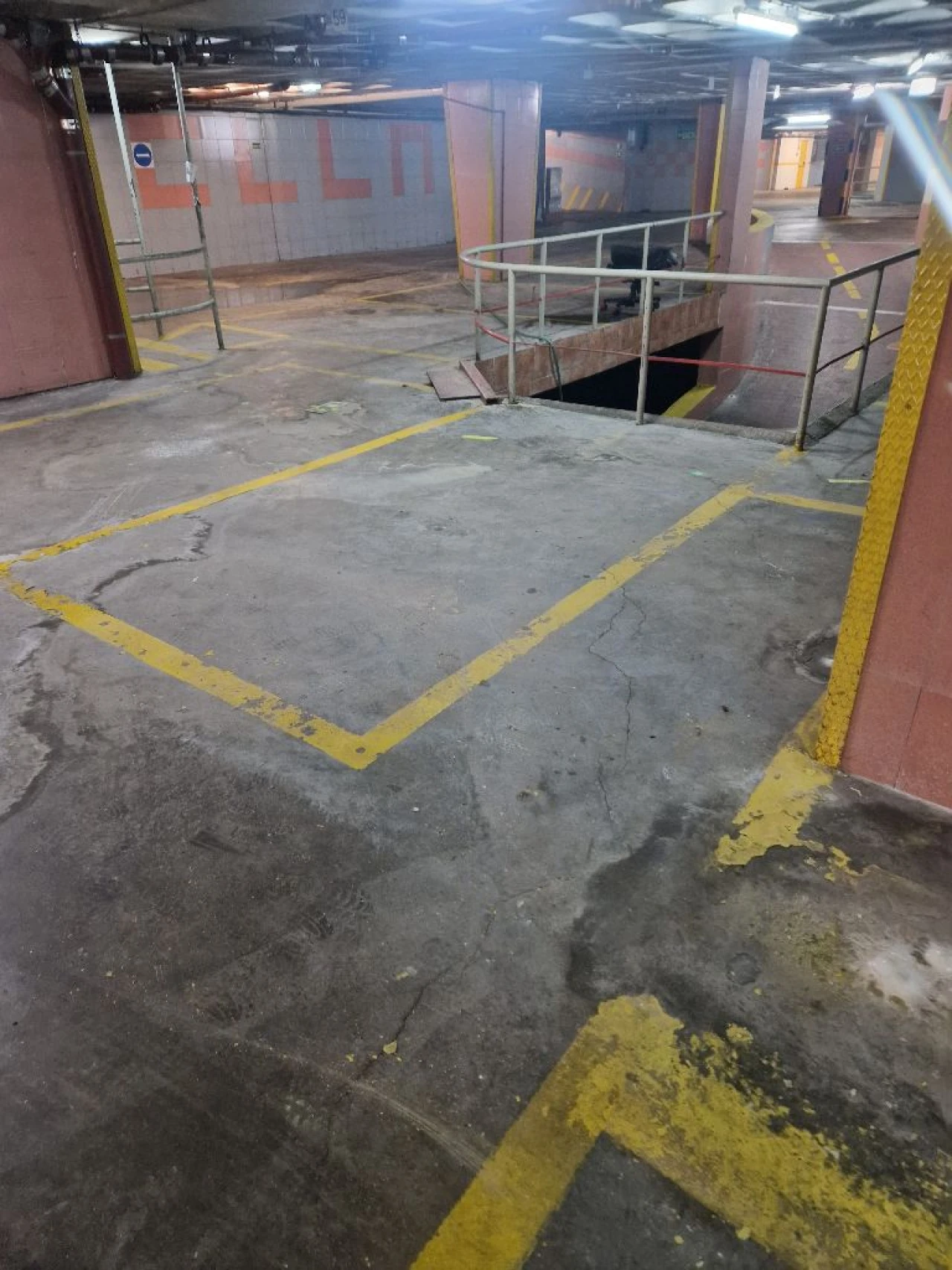 Garagem para Venda em Amadora Foto 24