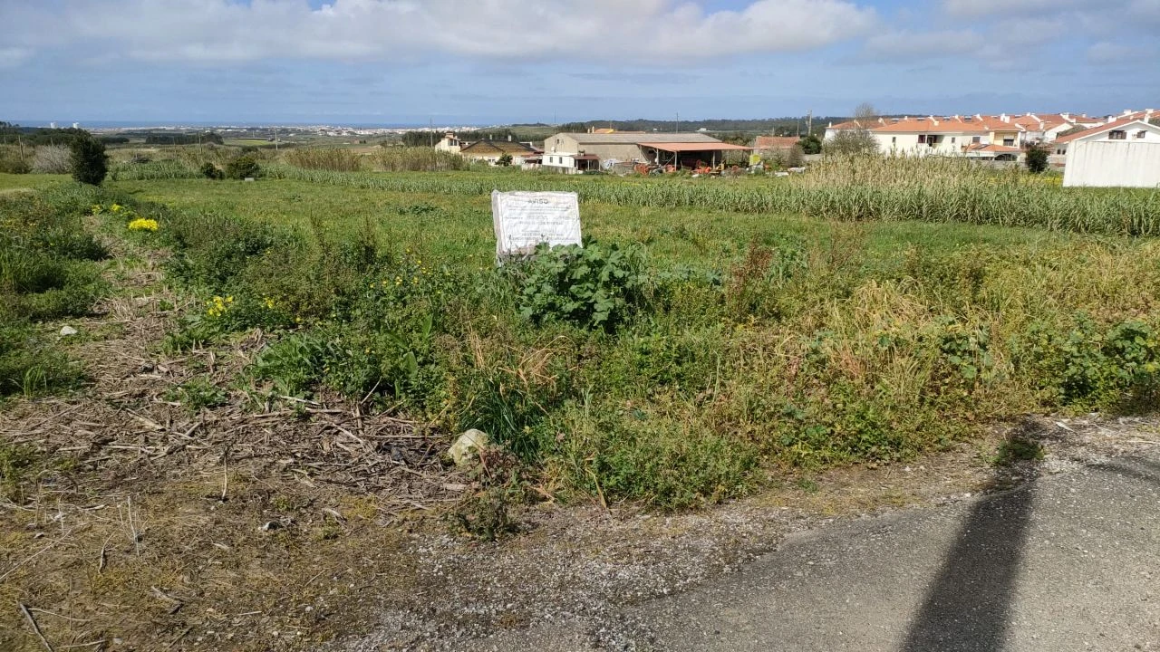 Terreno para Venda em Atouguia da Baleia Foto 12