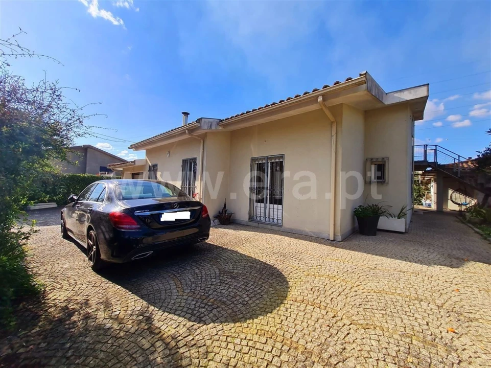 Moradia T3 para Venda em Monsul Foto 25