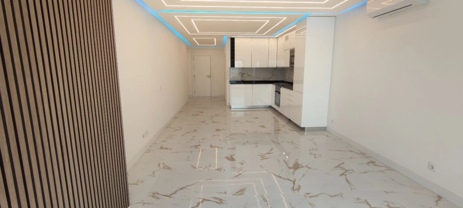 Apartamento T2 para Venda em Quarteira Foto 1